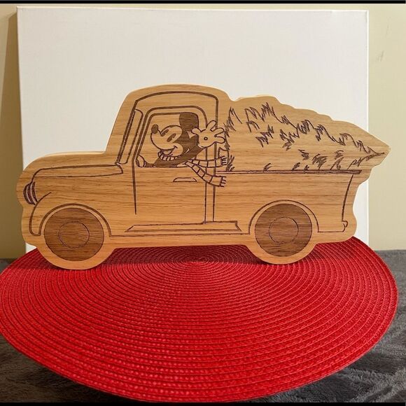 Disney Mickey Mouse Christmas wooden serving board NWT - Picture 2 of 9
